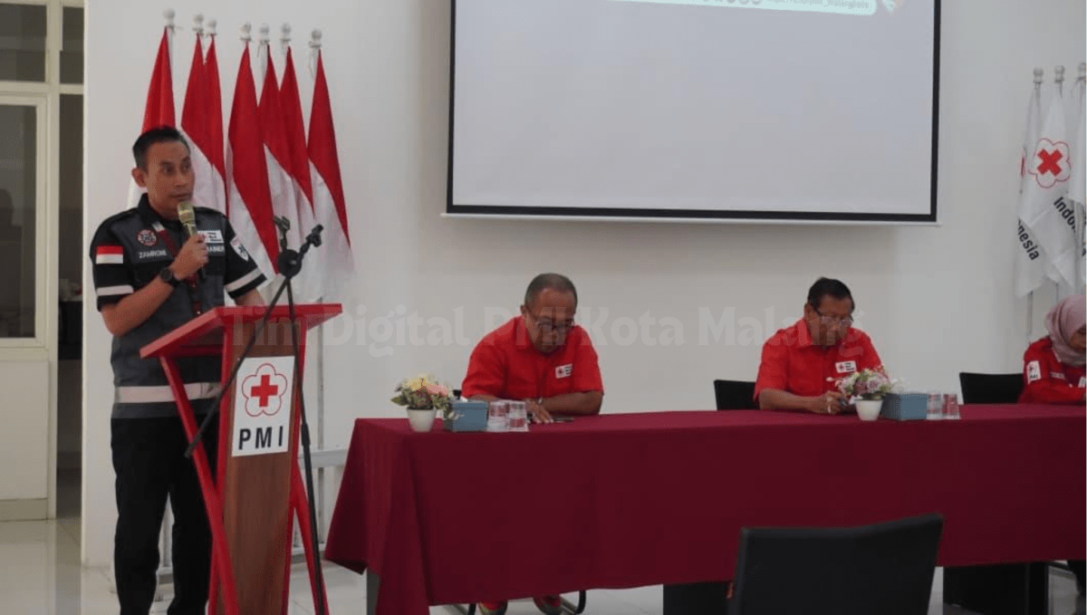Penyampaian laporan Ketua Panitia Pelatihan Ambulans PMI Kabupaten Belitung